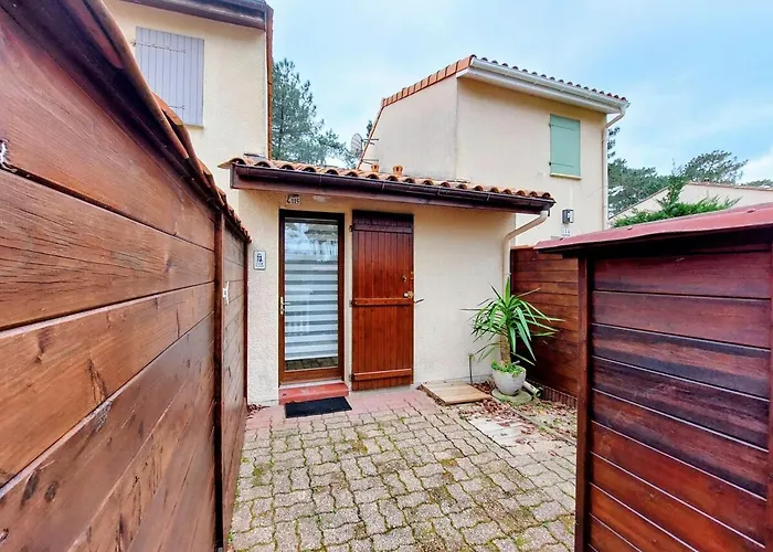 Les Hameaux 115 Ferienhaus
